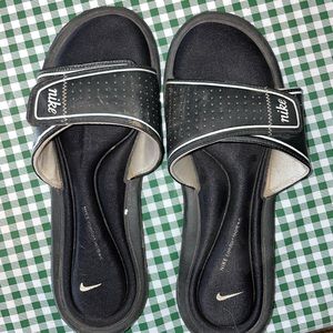 Woman’s Nike Slides